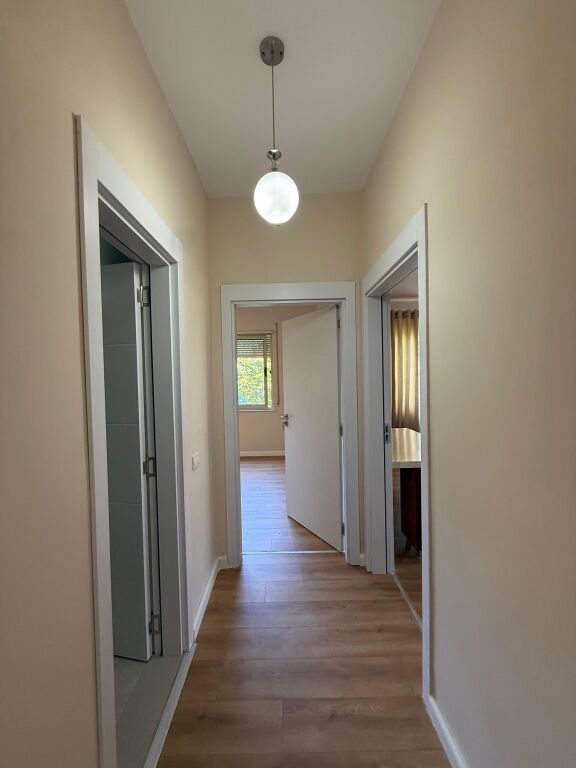 🏠Appartamento 2+1 in Vendita 📍Via Mine Peza📐Superficie 97,5m2💶234.000€ •Con Ipoteca •Palazzo con Ascensore •Completamente Ristrutturato