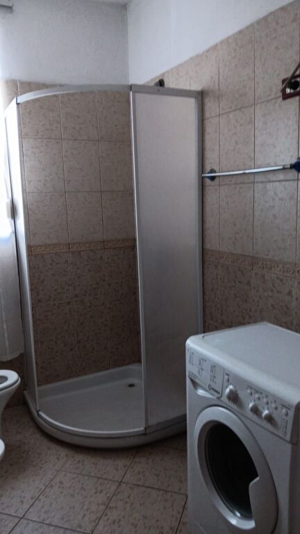 Apartament me qera 2+1 rruga e durresit
