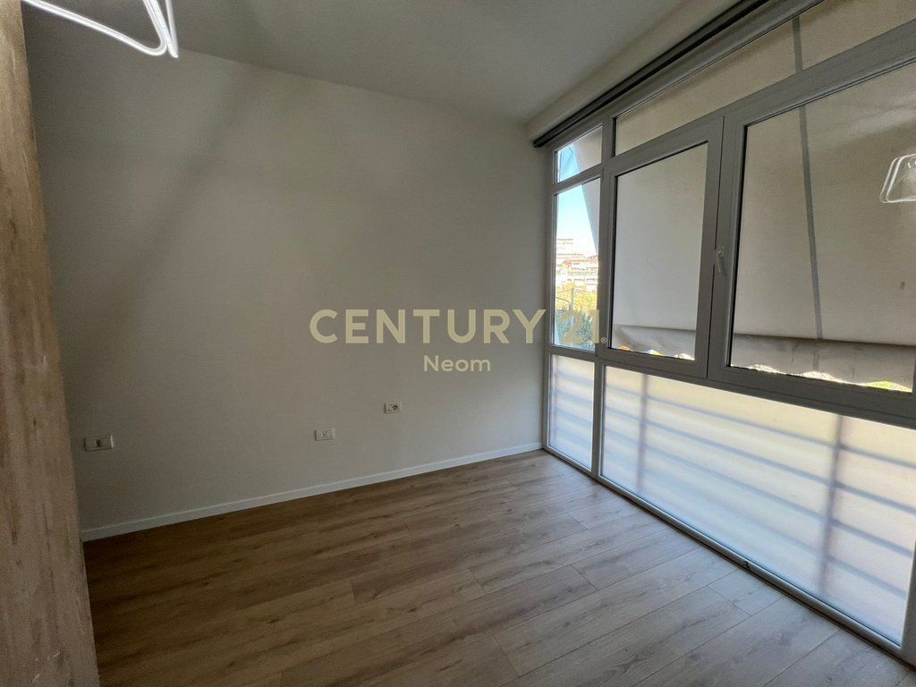 Apartment 3+1 for sale at Dry Lake, one of the most sought-after areas of Tirana! 275,000 €