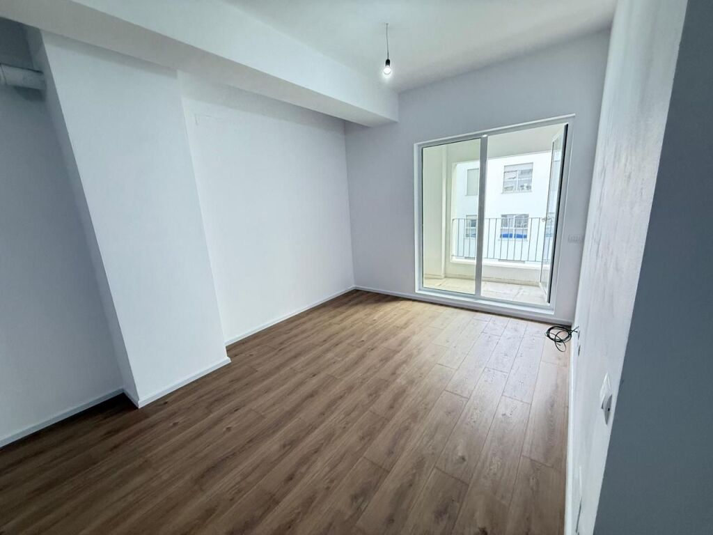 🏡 Apartment 1+1 for sale 📍 Ali Demi – Kaimi Complex💰 Price: 108 Million lek