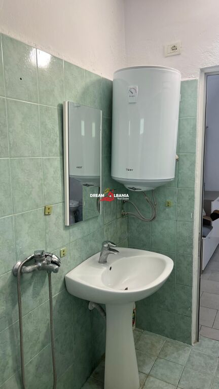 Apartament 1+1 me qera Tek 21 Dhjetori prane Supermarket “Joena” (ID 4219348)