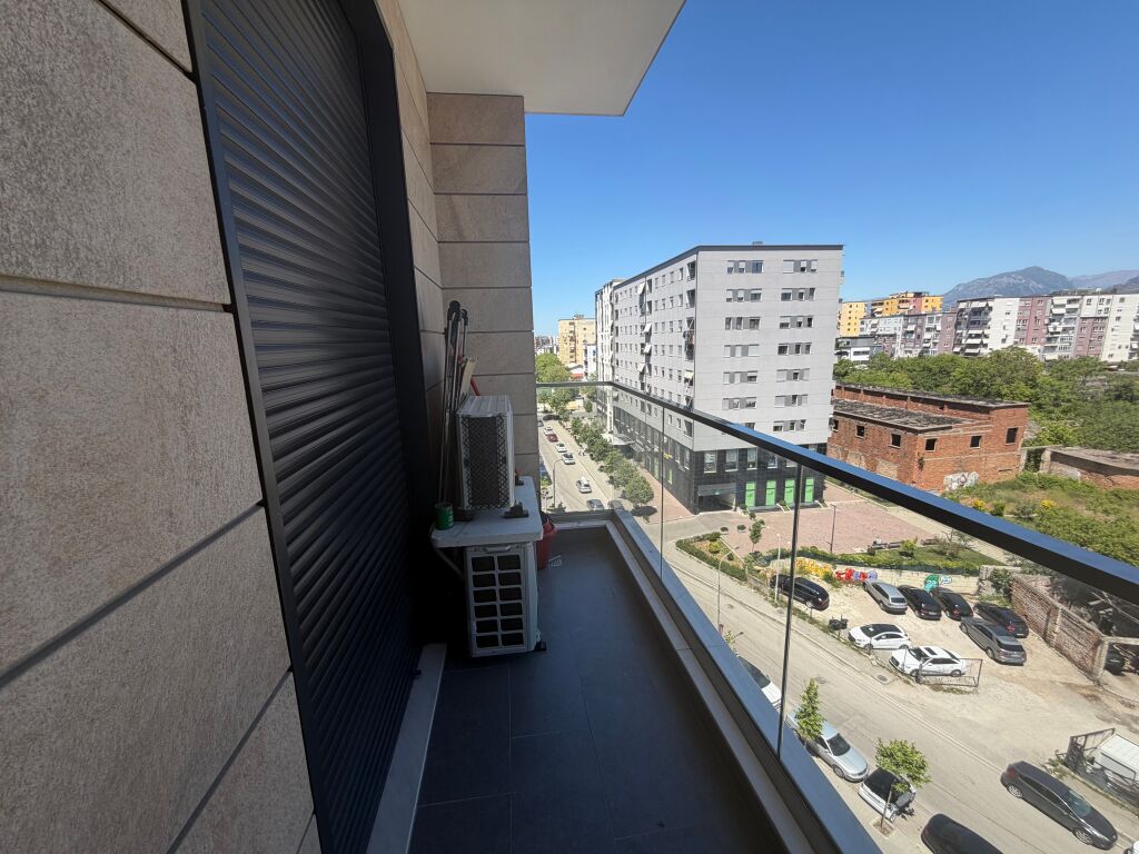 1+1, arredato, residenza Kensli, porcellana, 700 mila lek