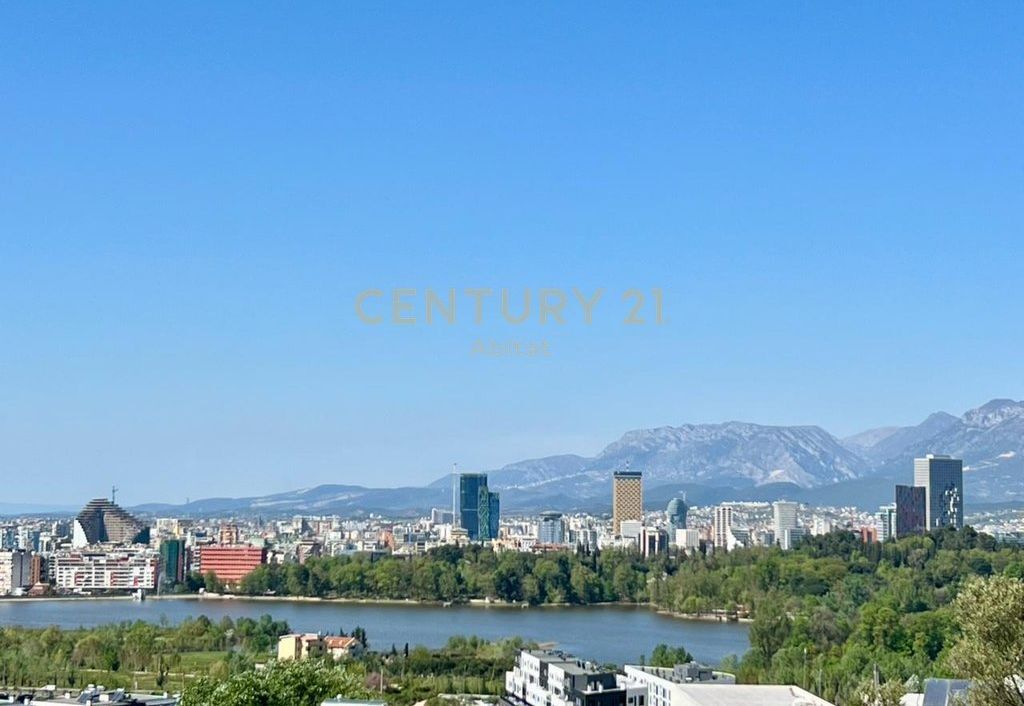 AFFITTO, VILLA MODERNA INDIVIDUALE con CORTILE &amp; VISTA, LAGO ASCIUTTO‼️ 3.500 € /Mese Sup. Totale  800m2