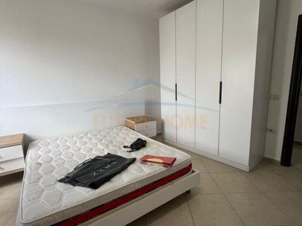 Shitet, Apartament 1+1, Unaza e Re, Tiranë