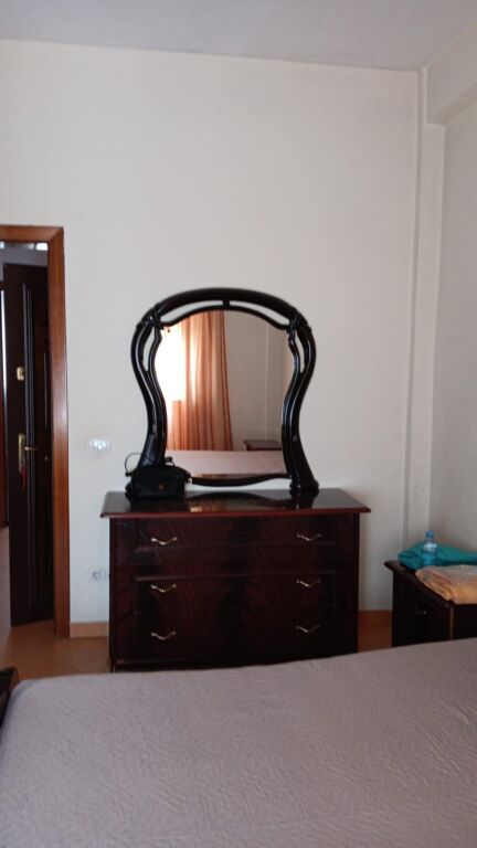 Apartament me qera 2+1 rruga e durresit
