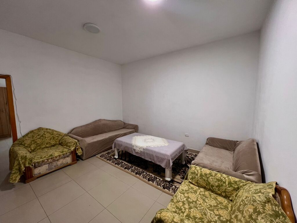 Appartamento 1+1 in affitto a Laprakë.