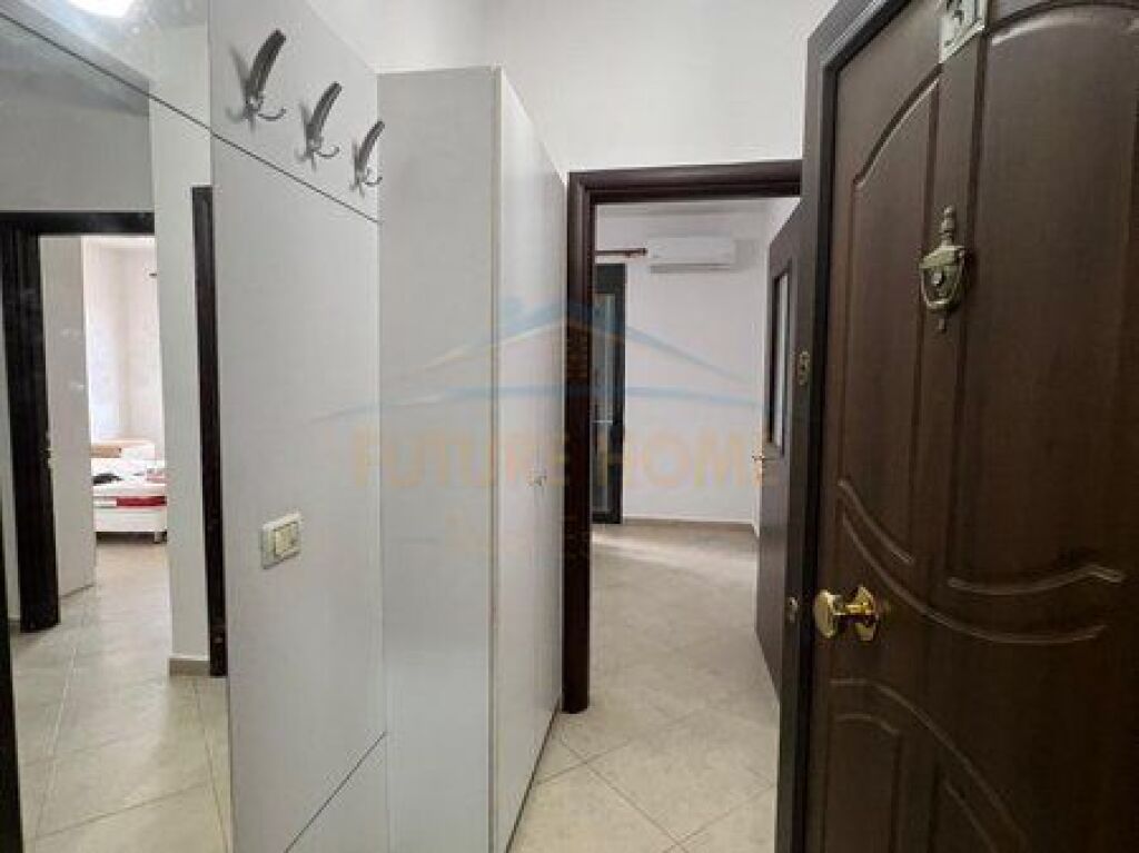 Shitet, Apartament 1+1, Unaza e Re, Tiranë