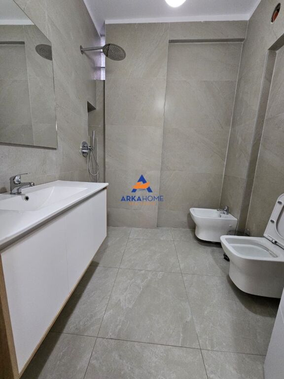 VENDESI APPARTAMENTO 2+1+BALCONE "VICINO GOLDEN TOWER, MINE PEZA" 234.000 EURO