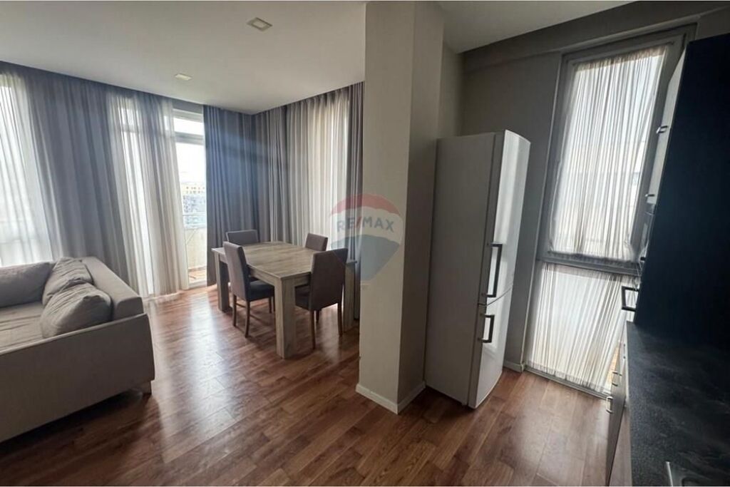 Apartament 2+1 me qera ish Fusha e Aviacionit