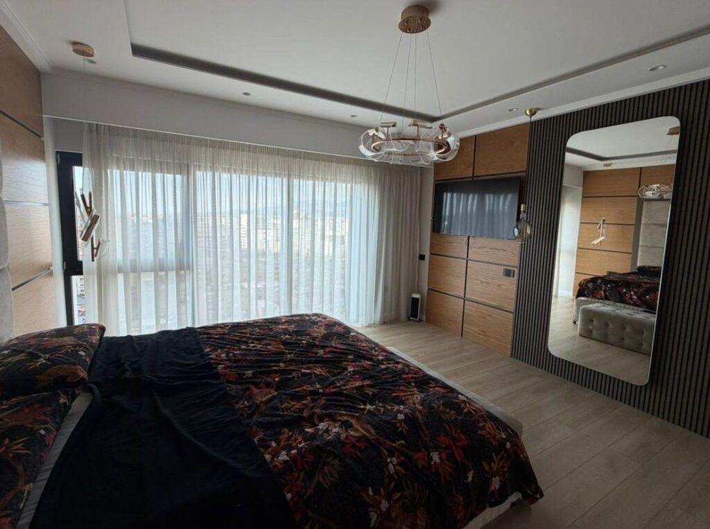 Luxury duplex for rent at Square 21
