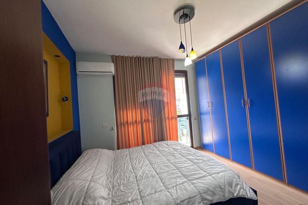 Apartament 2+1+2 me qera Blloku