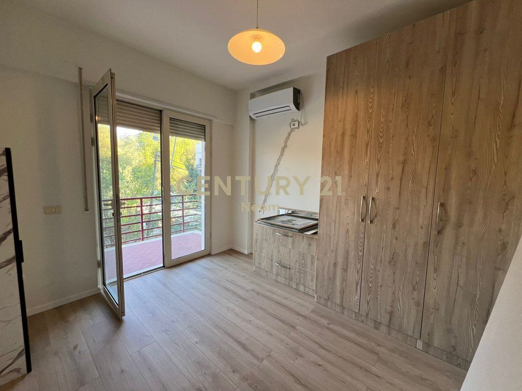 Apartment 3+1 for sale at Dry Lake, one of the most sought-after areas of Tirana! 275,000 €