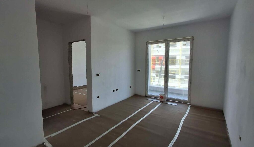 🏡 Vendesi in vendita 1+1 a Univers City