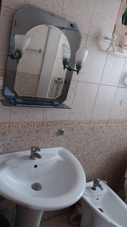 Apartament me qera 2+1 rruga e durresit