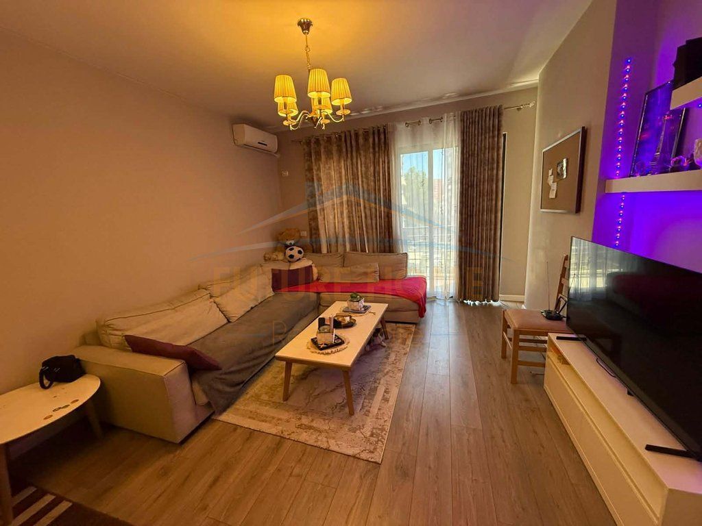 Rent, Apartment 2+1+2, Molla Complex, Migjeni Boulevard