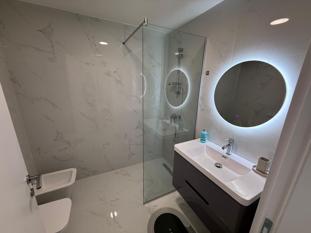 Appartamento in affitto 2+1+2+parcheggio Vicino casa italia