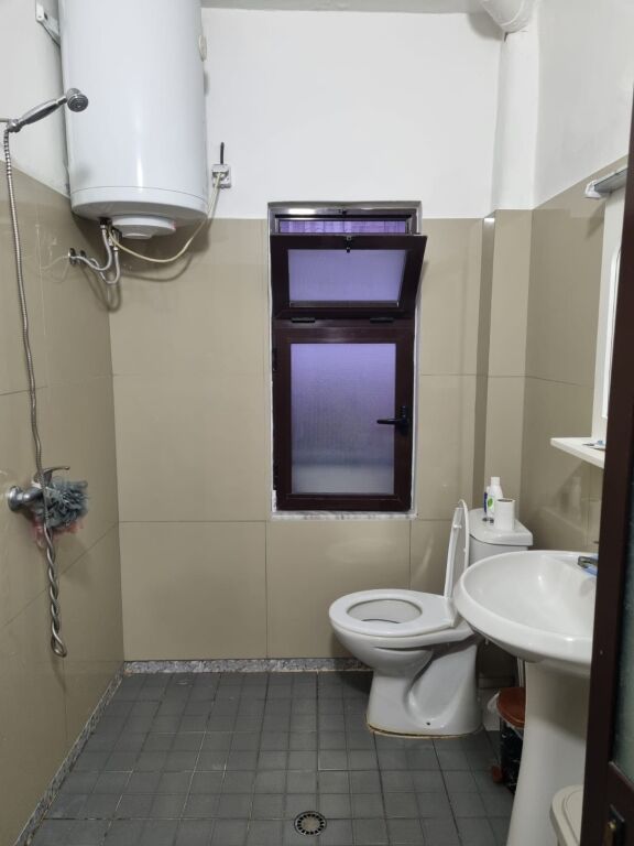 Apartment 1+1 for rent📍Opposite the Ministry of Defense, Rruga e Dibrës ✨