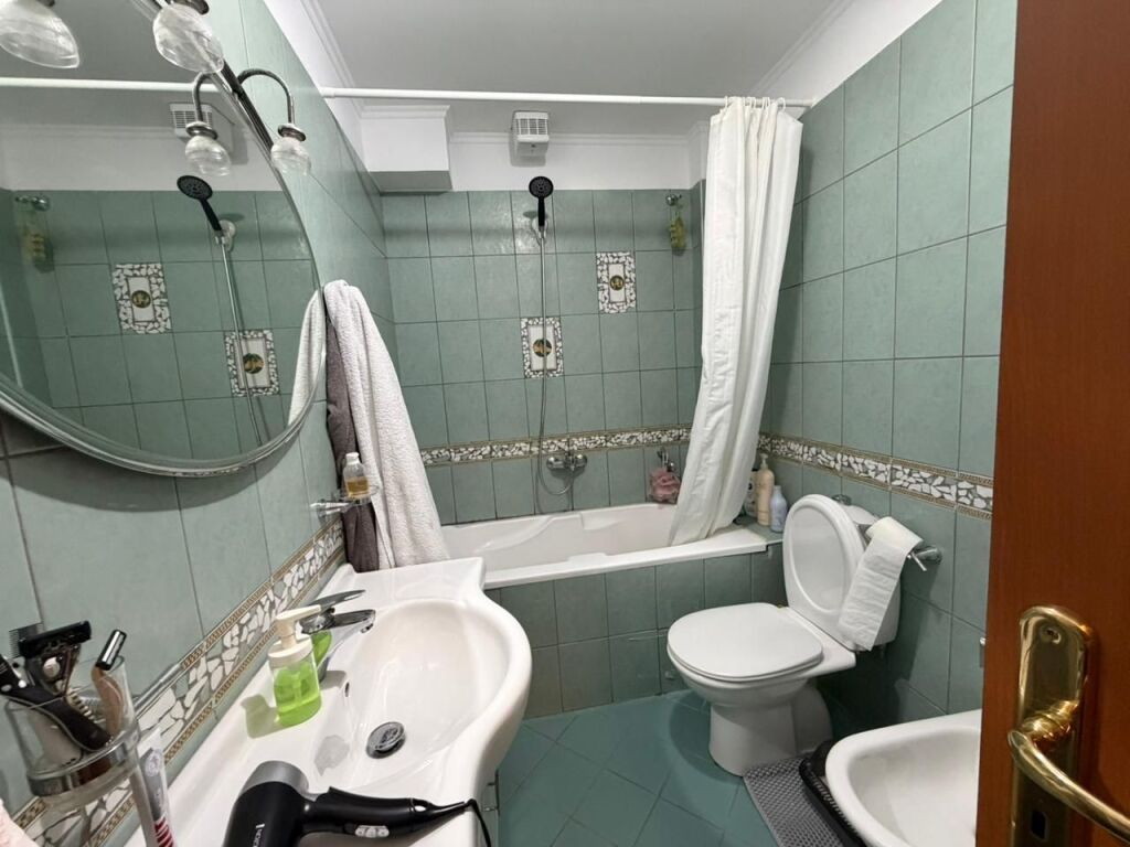 Apartament 3+1 per shitje tek Someg ne Myslym Shyri.