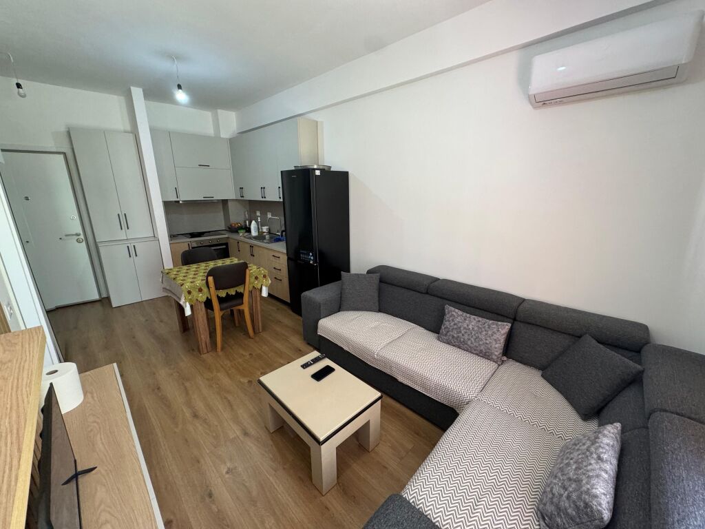Jepet me qera Apartamenti 📍Ali Demi , Kompleksi Kadiu