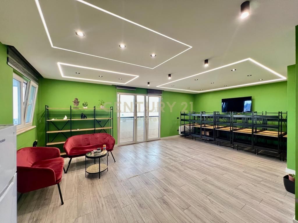 QIRA, ZYRË MODERNE - 180 M2 me PAMJE, PORCELAN‼️