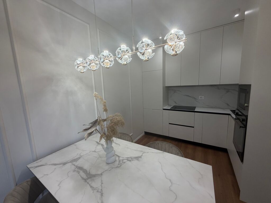 1+1, arredato, residenza Kensli, porcellana, 700 mila lek