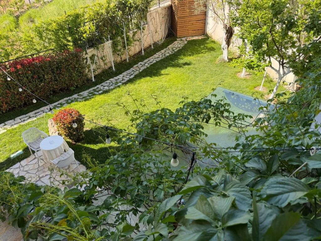 VILLA DI LUSSO, LAGO DI FARKA