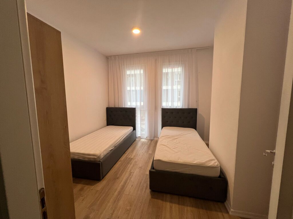 Univers City- apartment for rent (business use only)