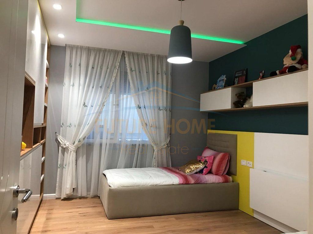 Qera, Apartament 2+1+2, Blloku, Tirane