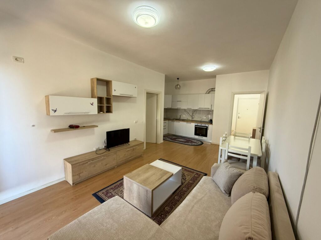 Apartment 1+1 for rent at 5 Maji  The apartment is located in a new building, with modern conditions and high construction quality.  * Area: 70 m² * Floor: 2 * Layout: 1 bedroom + living room with kitchen * Furnishing: completely new, never lived in before  💰 Price: 55,000 lek/month