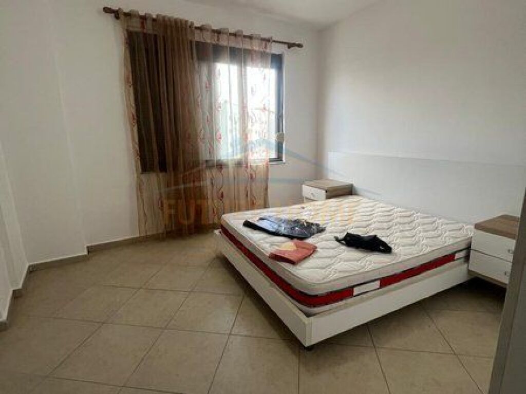 Shitet, Apartament 1+1, Unaza e Re, Tiranë