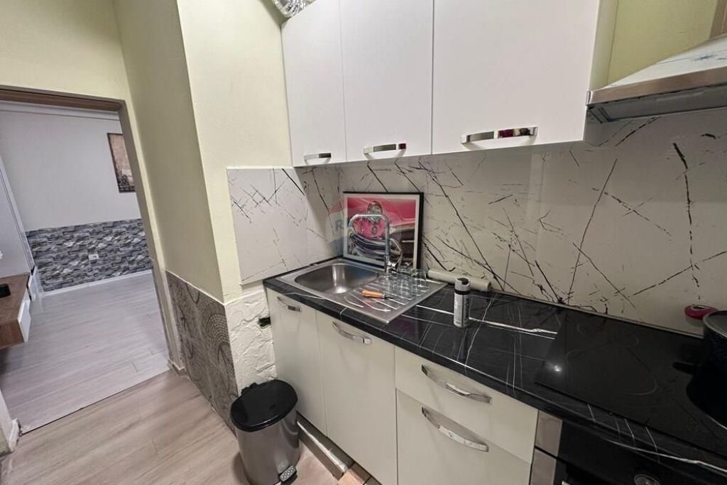 Affittasi appartamento 2+1 + posto auto a Kodra e DIELLIT