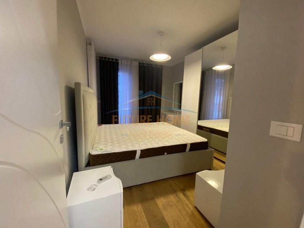 Qira,Apartament,Ring Center !