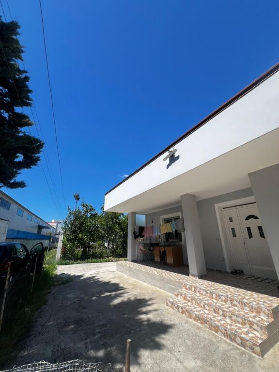 SHITET SHTEPI PRIVATE PRANE HOTEL DELTA, AUTOSTRADA DURRES-TIRANE
