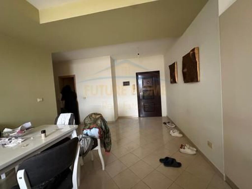 Shitet, Apartament 2+1+2, Unaza e Re, Tiranë.