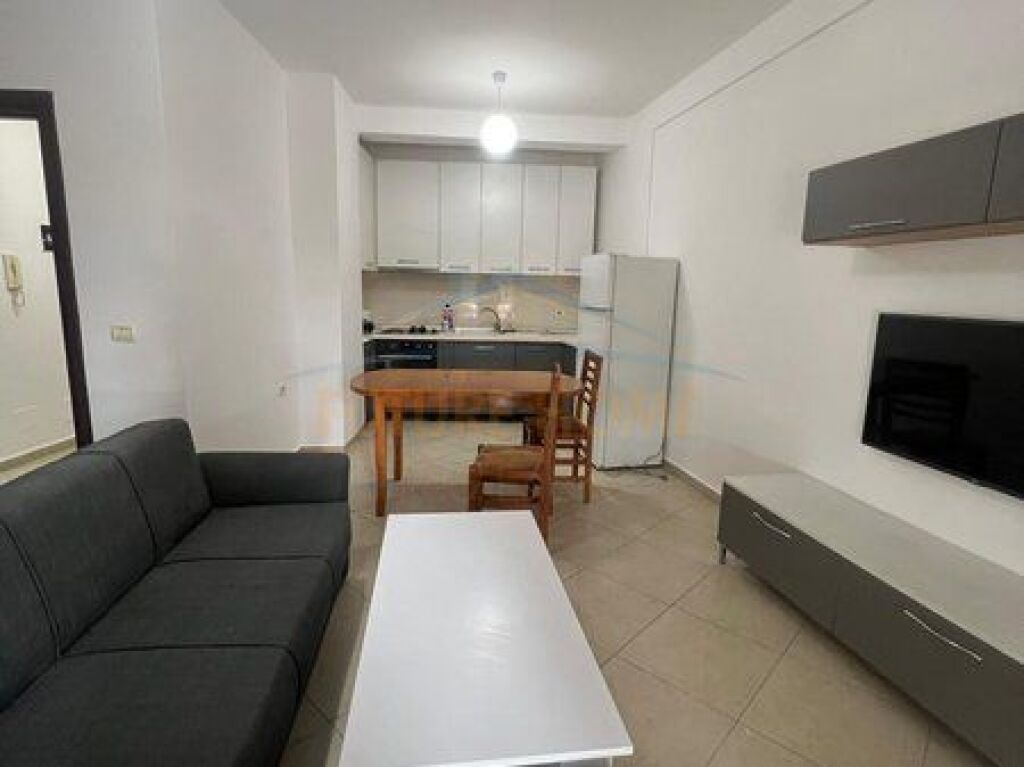Shitet, Apartament 1+1, Unaza e Re, Tiranë