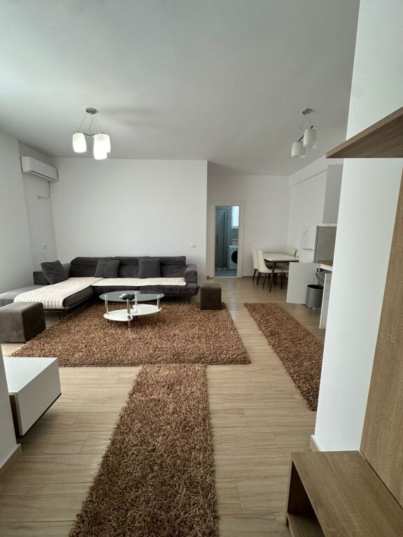 Apartament 1+1 me qira te Pallatet e Verdha