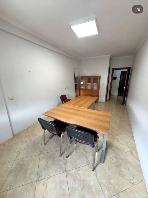 Appartamento per ufficio, su viale Zogu i Pare, prezzo 500 mila lek