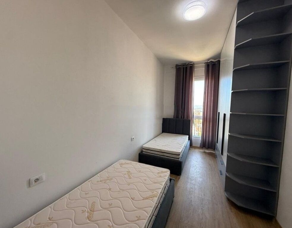 AFFITTO! APPARTAMENTO 2+1+2 NELL'AREA 5 MAGGIO