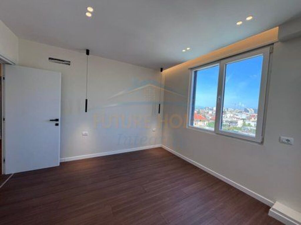 Shitet, Apartament 2+1+Post Parkimi, Brryli, Tiranë.