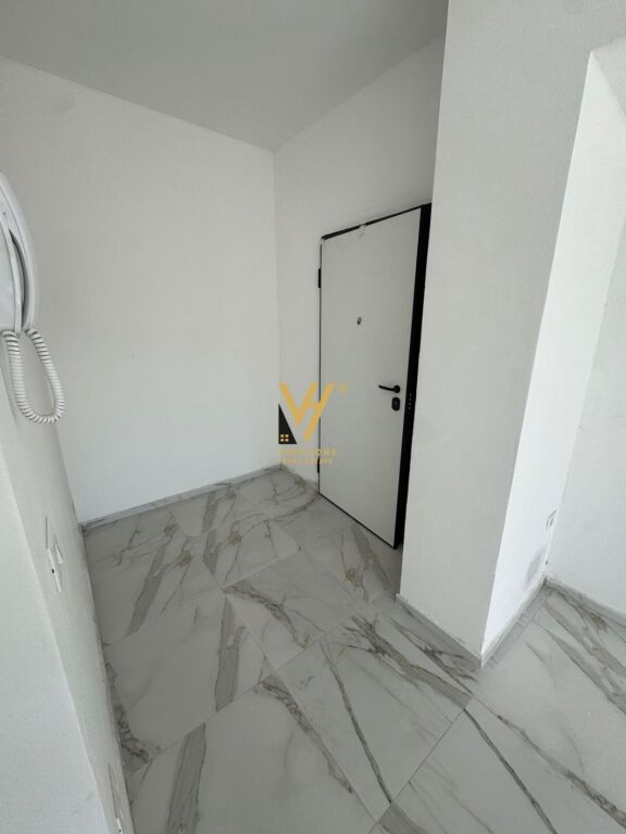 OFFICE 65 M2 FOR RENT ON DRITAN HOXHA STREET, AURA COMPLEX 50,000 LEKE