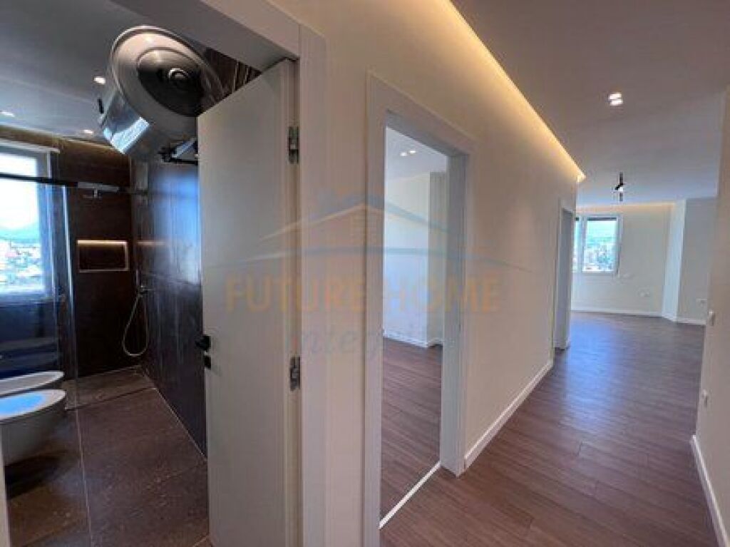 Shitet, Apartament 2+1+Post Parkimi, Brryli, Tiranë.