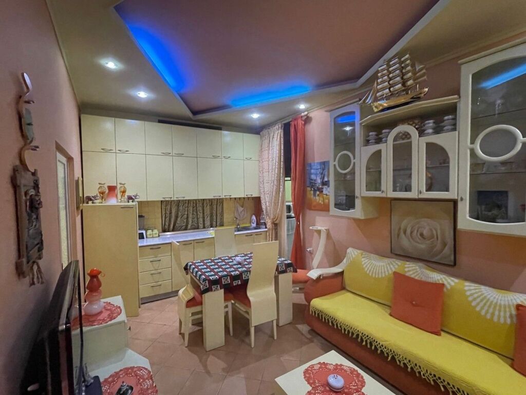 🏡 Apartment 1+1 for Rent – Former Block (near Cafe Roma)