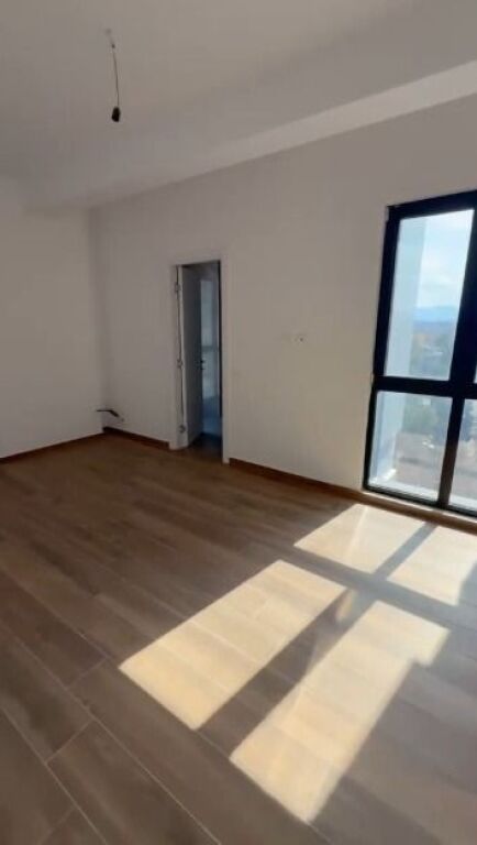 Qera | Apartament 3 + 1 | Kompleksi Arlis — Farmacia 10 | 690 €/muaj