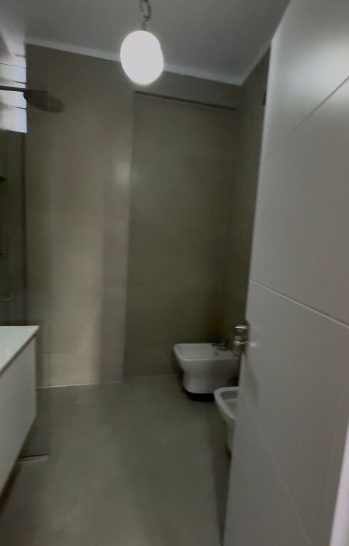 In vendita, Appartamento 2+1, Via Mine Peza, Tirana