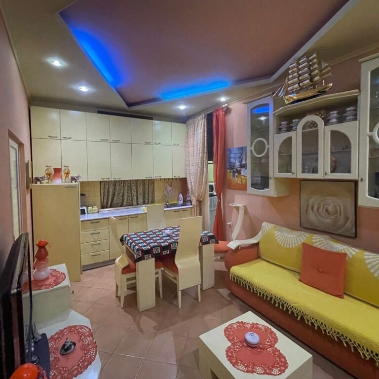 🏡 Appartamento 1+1 in Affitto – Ex Blocco (vicino a Caffè Roma)