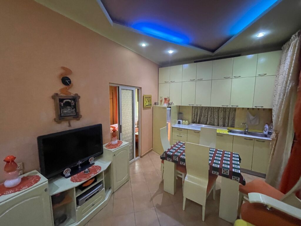 🏡 Apartment 1+1 for Rent – Former Block (near Cafe Roma)