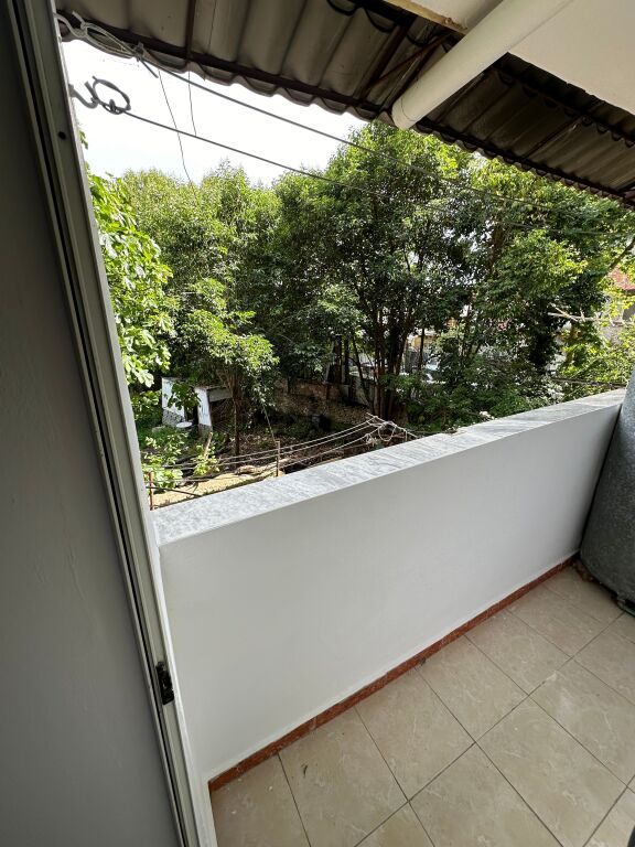 Apartament 1+1 me qera tek Materniteti i Ri