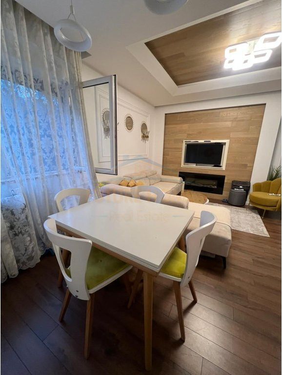 Shitet Apartament 2+1+2, Kompleksi FZ, Liqeni i Thate