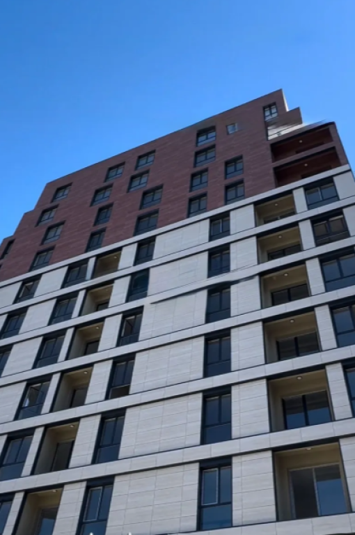 SHITET APARTAMENT 2+1 + VERANDË – Fusha e Aviacionit