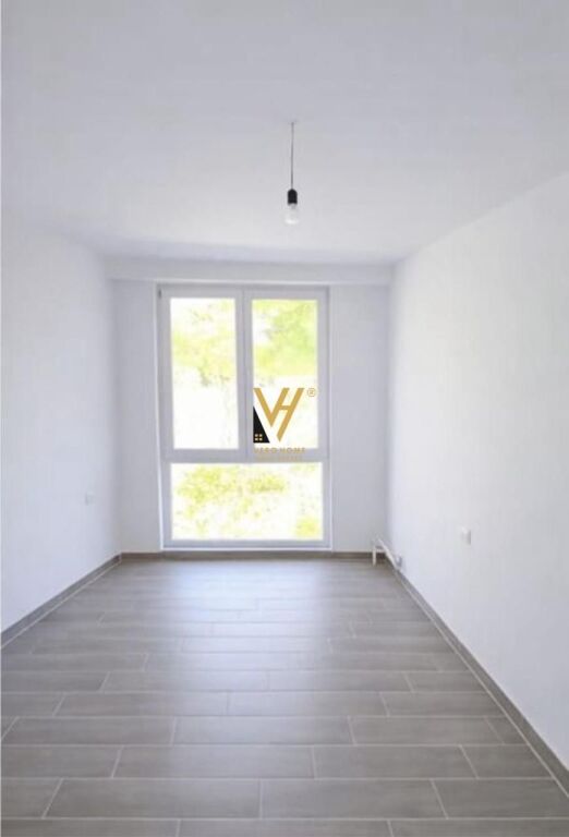 OFFICE 98 M2 FOR RENT AT 5 MAJI 40,000 LEKE